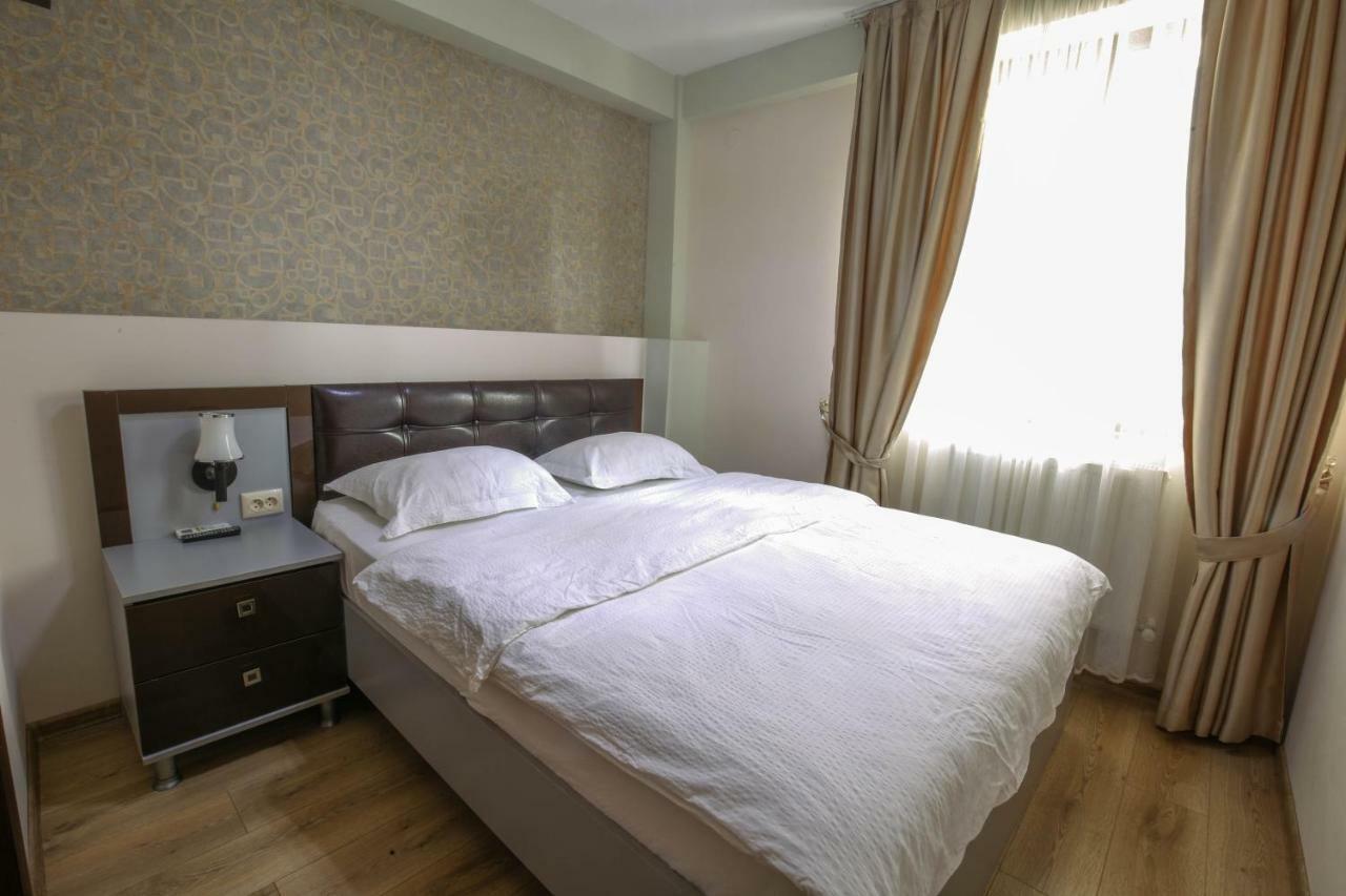 The K Tbilisi Hotel Екстериор снимка